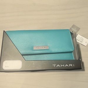 New in box Tahari turquoise vegan leather wallet